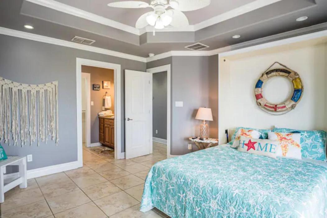 7 Bedroom Home Steps To The Beach With 4 Patios And Pool! Sleeps 20 Port Aransas Exterior foto